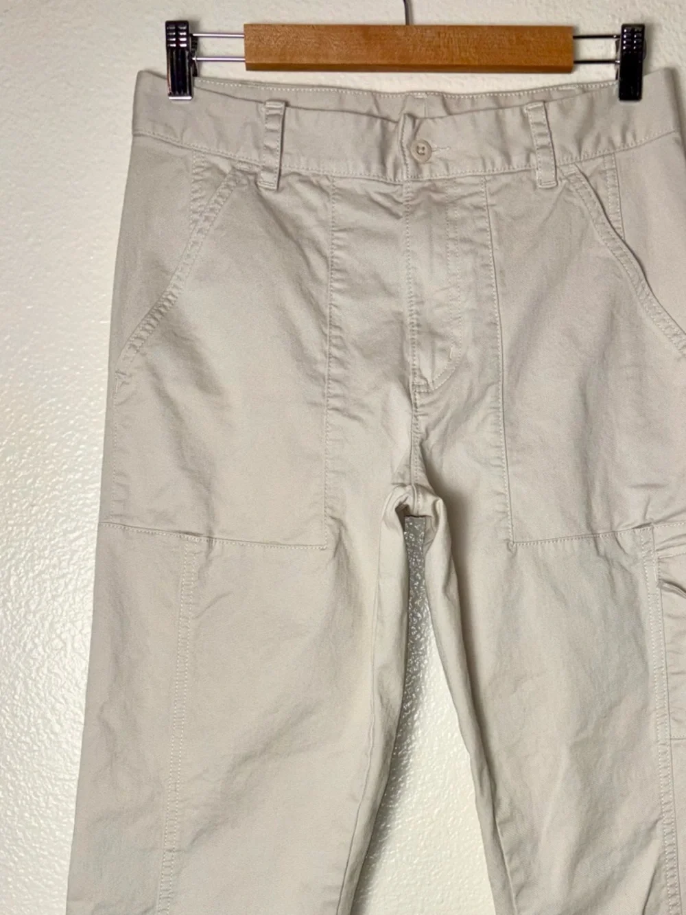 Columbia Women's Utility Pants Straight leg Cargo Pocket Size 10 cream/beige